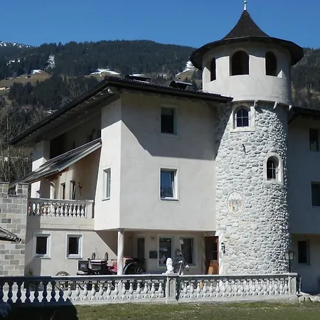 Schlossburg Reiserhof צל אם צילר