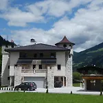 Apartment Schlossburg Reiserhof