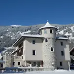 Schlossburg Reiserhof Apartment *